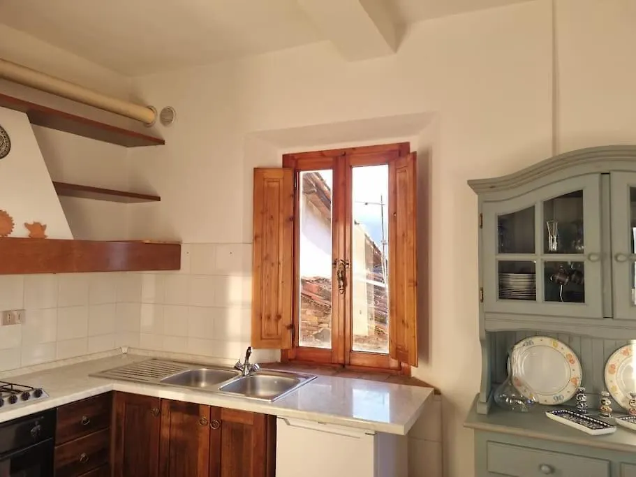 * Apartment In Barga Old Town With Amazing Views